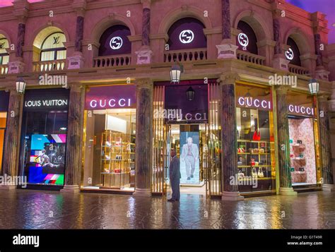 caesars palace gucci|caesars palace shops.